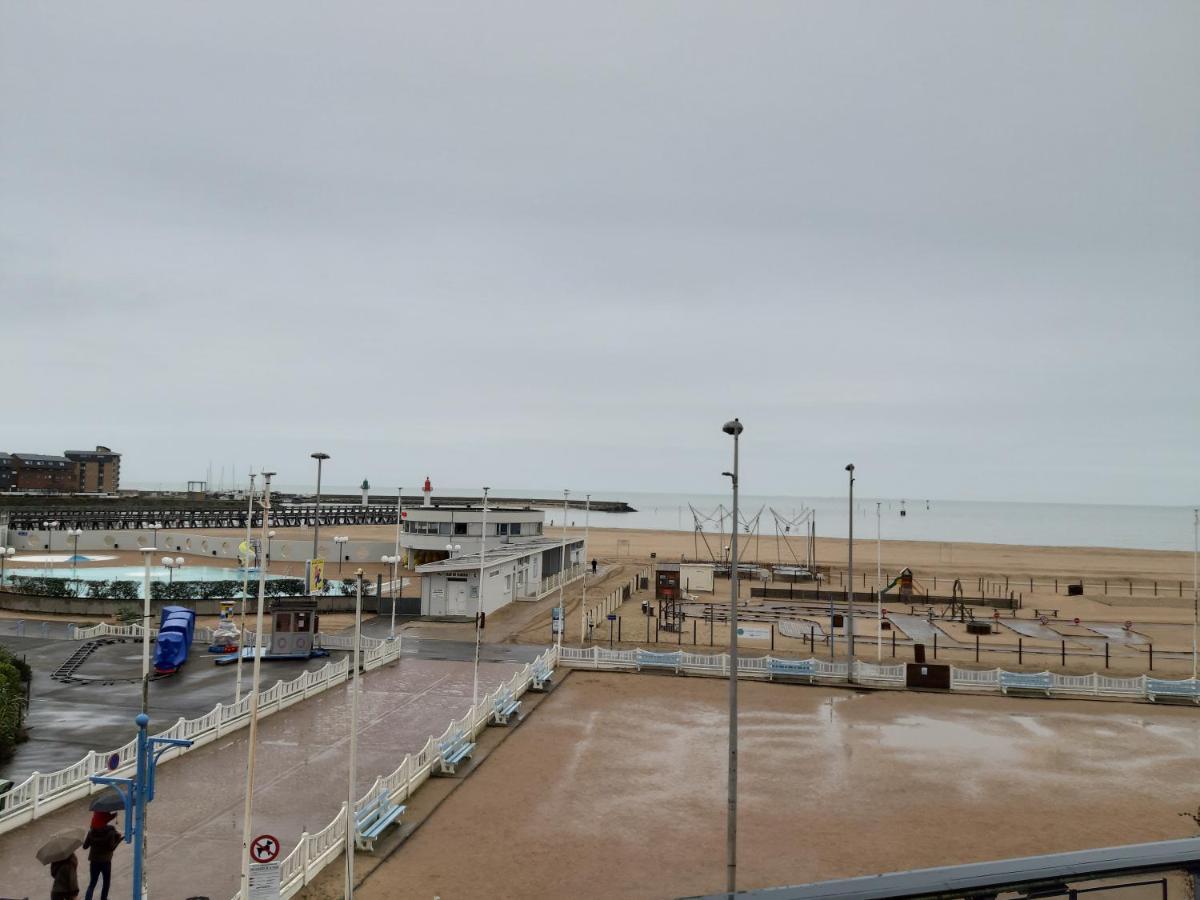 Hotel Les Embruns Trouville-sur-Mer Exterior foto